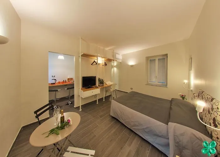 Oda ve Kahvaltı Bien-bi Napoli